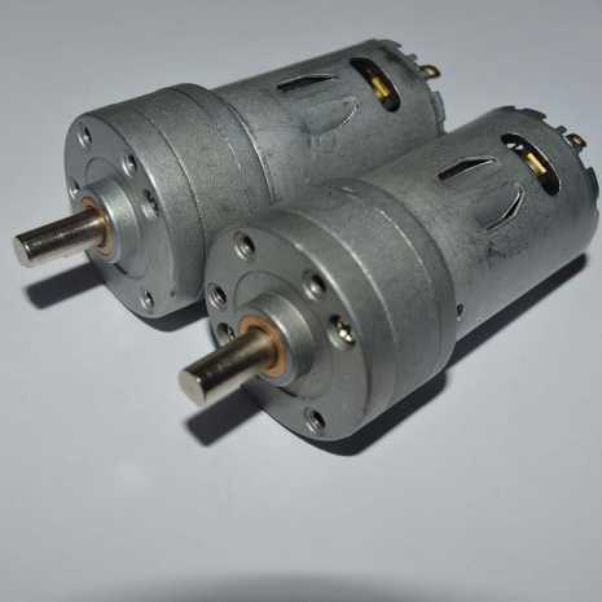 DC Gear Motor With Mounting Screws Majju PK
