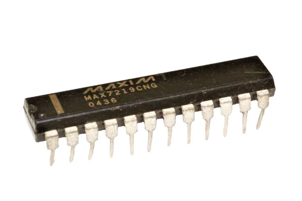 MAX7219CNG IC Serially Interfaced 8-Digit LED Display Driver
